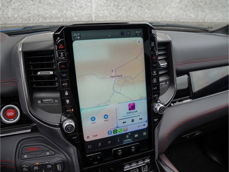 Apple carplay