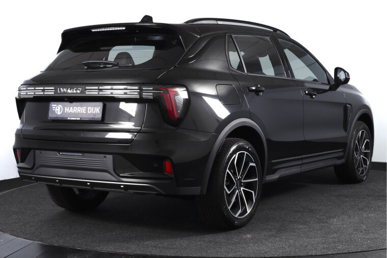 Lynk & Co - 01