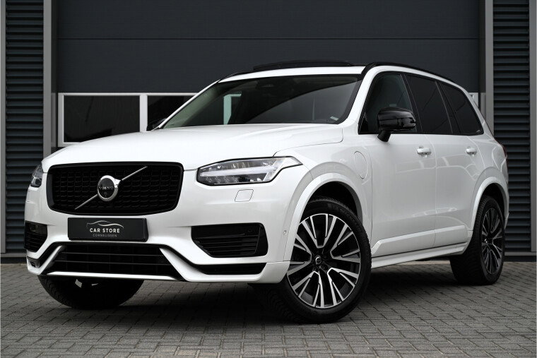 Foto van Volvo XC90 2.0 T8 Recharge AWD ULTIMATE DARK / PANO / HARMAN KARDON / HUD / MEMORY / STOELKOELING / TREKHAAK