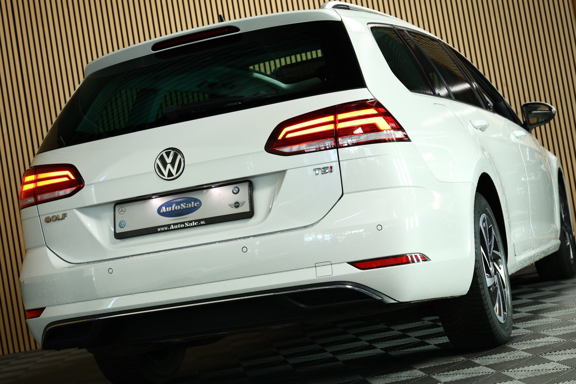 Volkswagen Variant 1.4 TSI Highline AUTOMAAT PANORAMADAK NAVI CARPLAY STOELVW "17 - foto 7