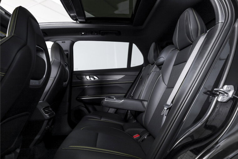 Lynk & Co - 01