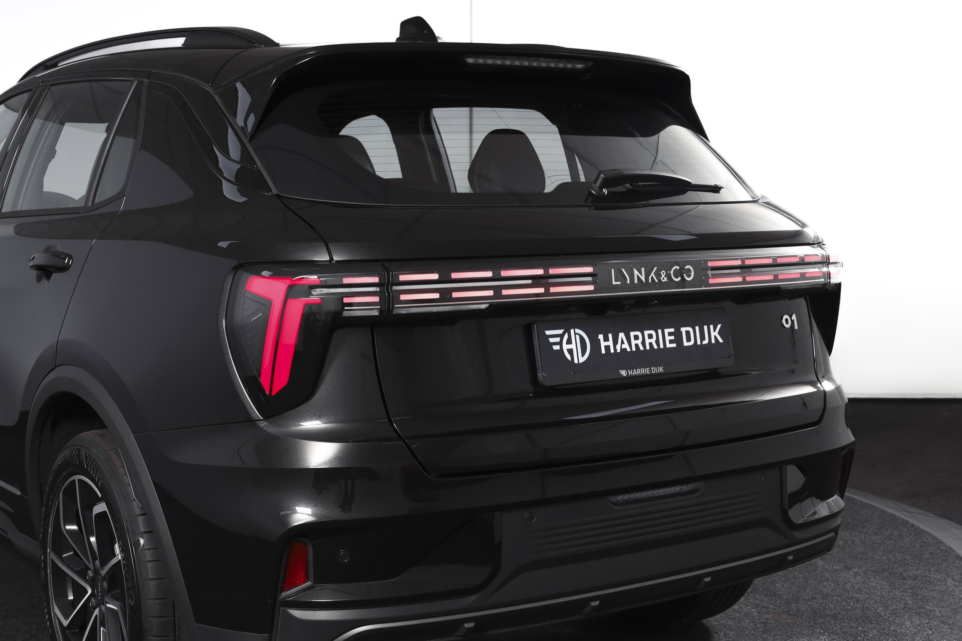 Lynk & Co - 01