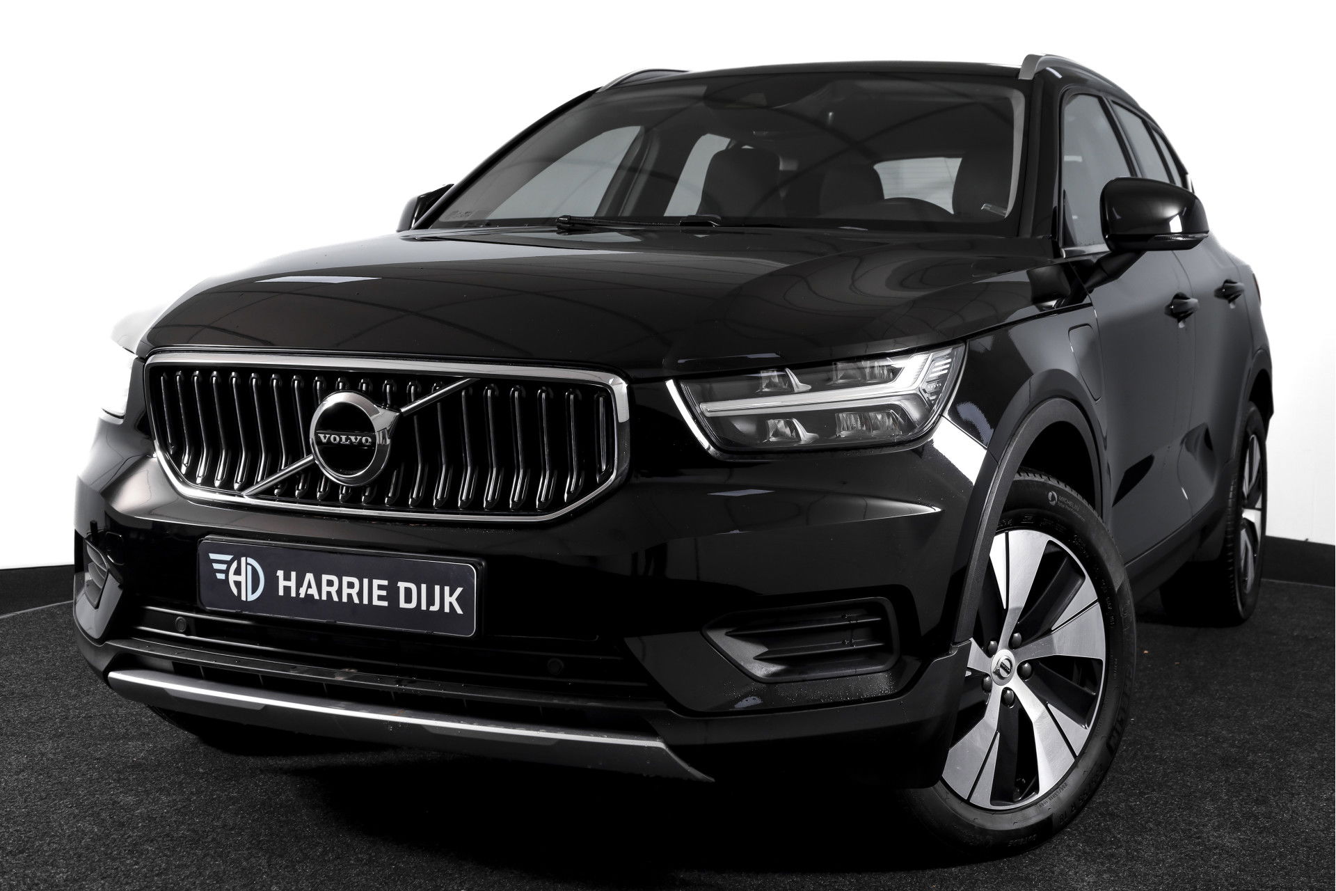 Volvo - XC40