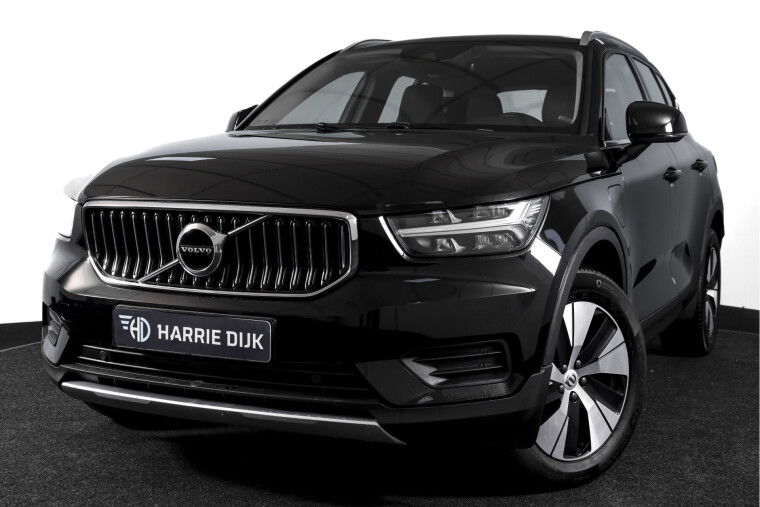 Volvo - XC40