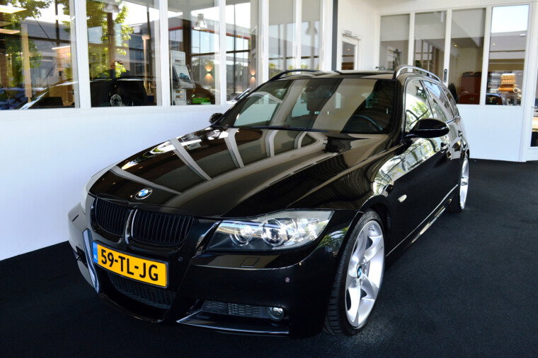 Foto van BMW 3 Serie Touring 335i M-Sportedition | NL auto | NAP