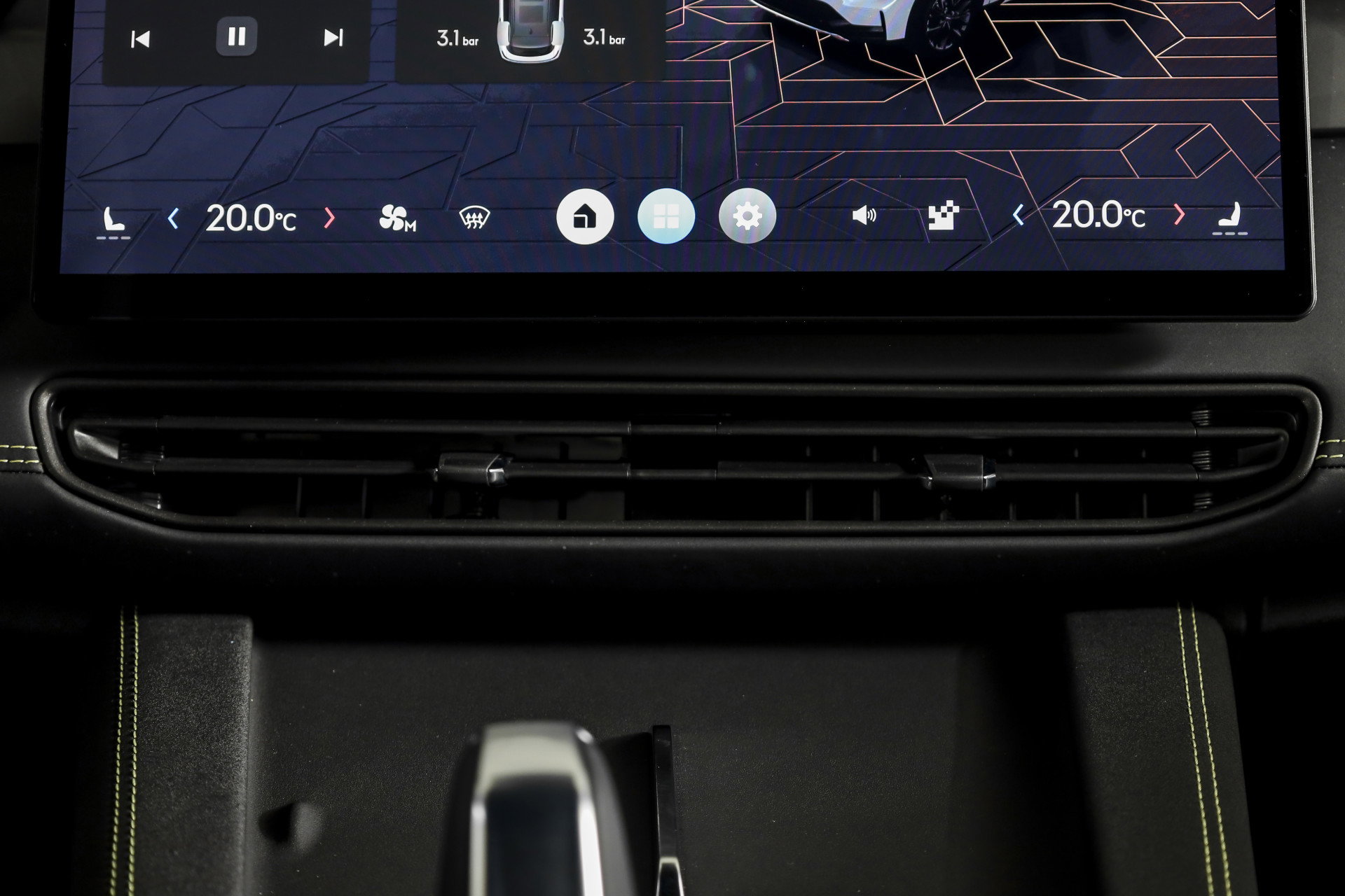 Lynk & Co - 01