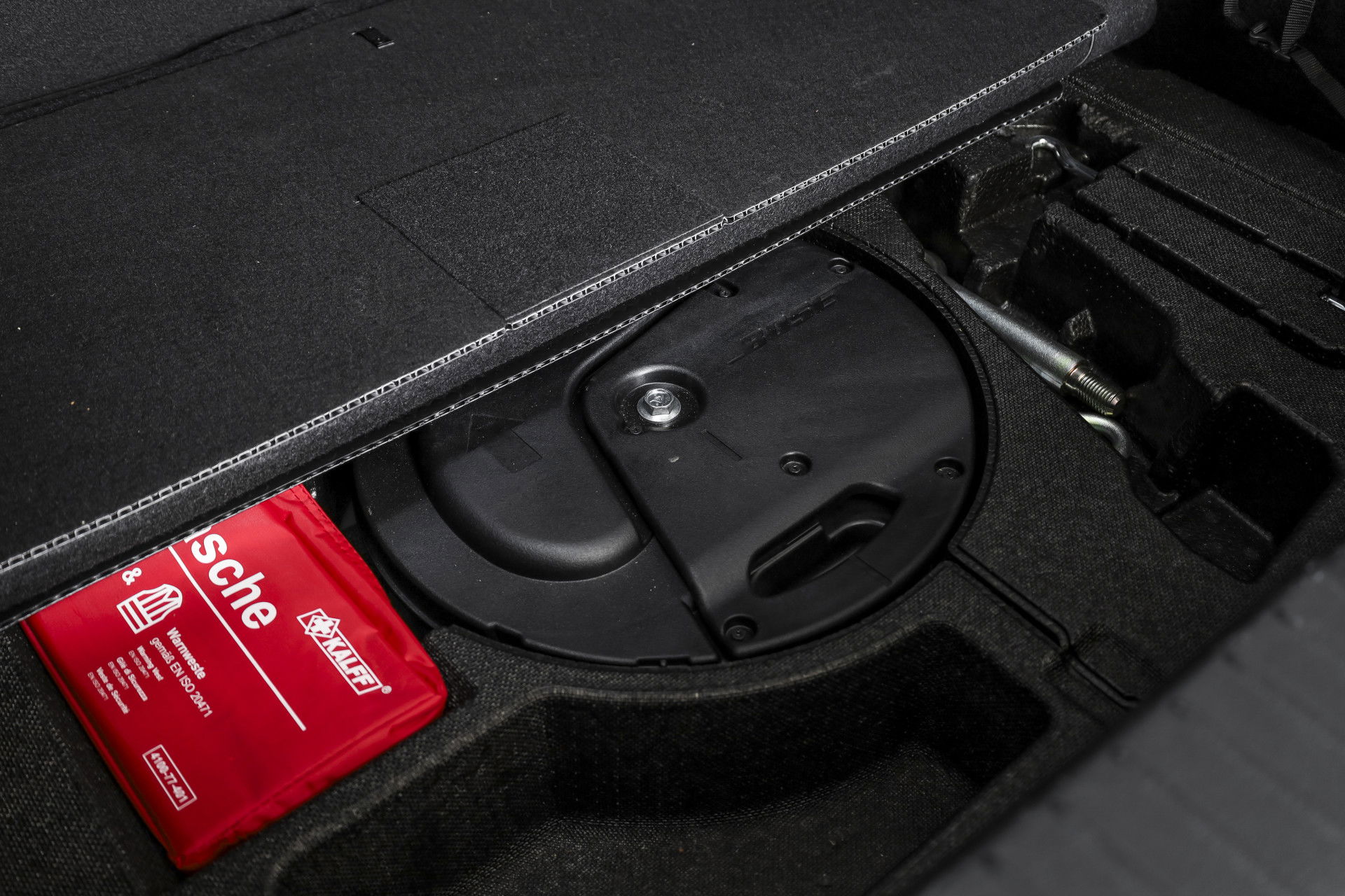 Mazda - 3