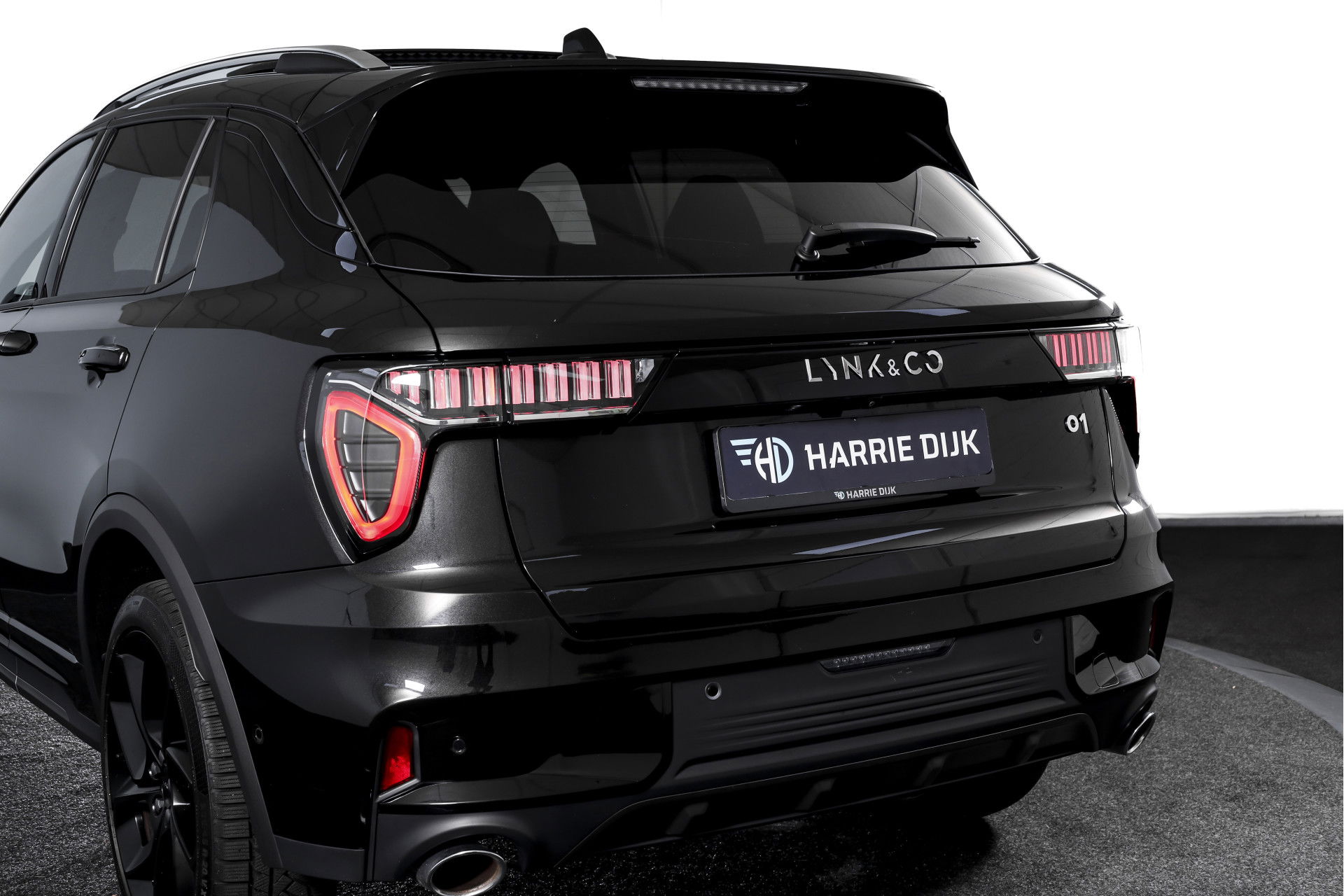 Lynk & Co - 01