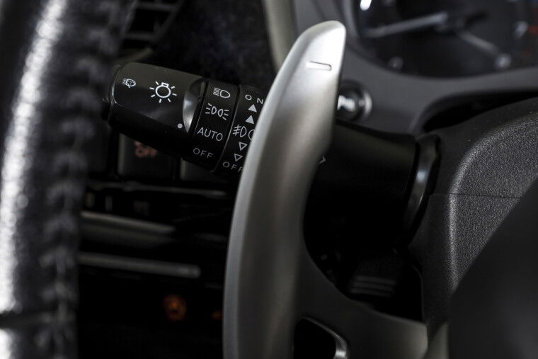 Mitsubishi - Outlander